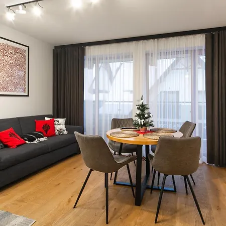 GórSKI Przystanek Apartament Satoła 1-2